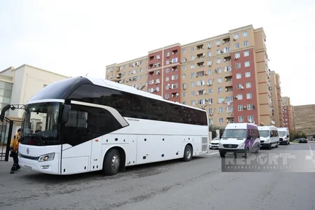 Köç karvanı Cəbrayılın Şükürbəyli kəndinə çatıb, açarlar təqdim edilib - YENİLƏNİB-2
