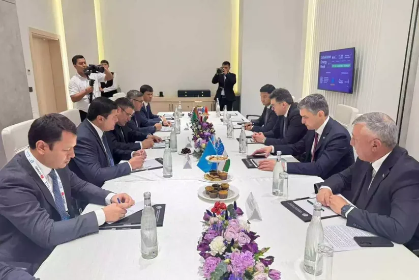 Баку, Астана и Ташкент в рамках UEW 2026 обсудили развитие зеленого энергокоридора