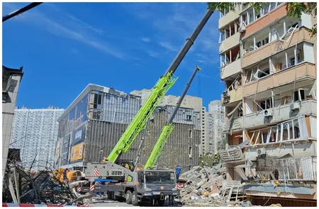 Aftermath of massive missile and drone attack on Ukrain's Kyiv - PHOTOS