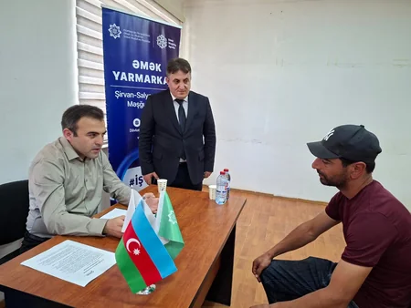 Biləsuvarda növbəti əmək yarmarkası keçirilib