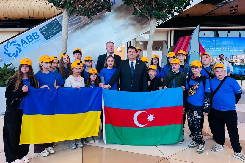 Yuri Qusev: Rusiyanın hücumu başlayandan bəri 594 ukraynalı uşaq Azərbaycanın qayğısını görüb