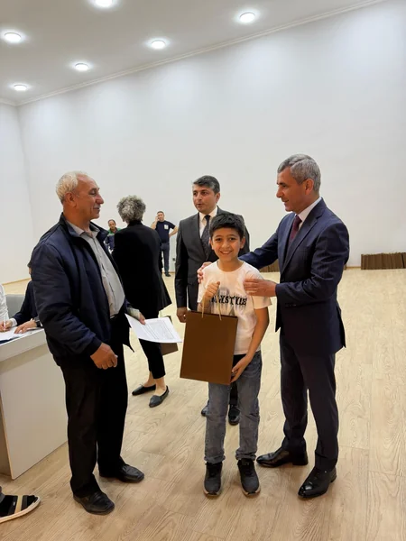 Növbəti köç karvanları Zəngilan şəhərinə, Şükürbəyli kəndinə çatıb, açarlar təqdim edilib - YENİLƏNİB-3