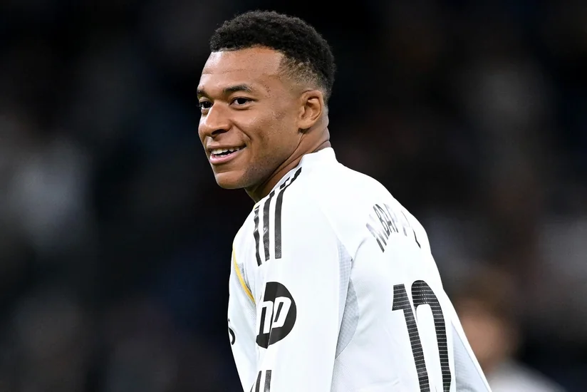 Kilian Mbappe keçmiş klubu PSJ-yə 60 min avro ödəməli olacaq