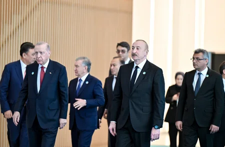 İlham Əliyev Türk Sivilizasiyası Mərkəzinin təməlqoyma mərasimində iştirak edib