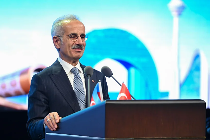 Abdulkadir Uraloğlu: Hörmüz boğazında Türkiyəyə məxsus 9 gəmi qalıb
