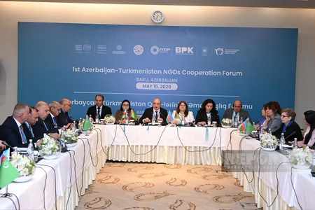 Bakıda I Azərbaycan-Türkmənistan QHT Əməkdaşlıq Forumu mövzusunda panel müzakirəsi keçirilib