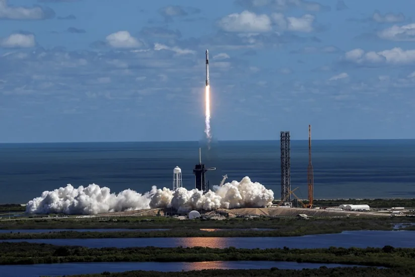 Американский космический корабль Cargo Dragon пристыкуется к МКС и доставит 2,3 тонны грузов