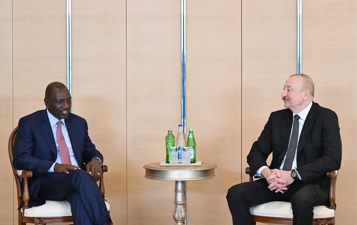 President Ilham Aliyev meets with delegation led by President of Kenya