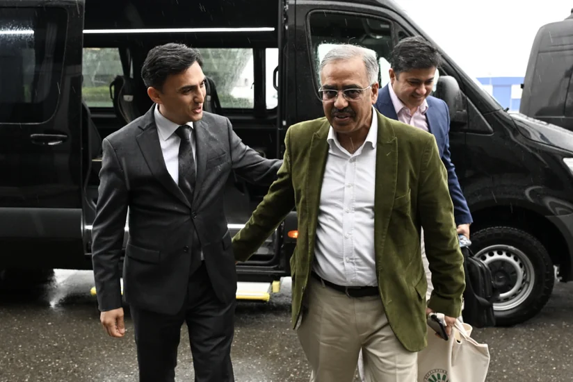D-8 Secretary-General arrives in Azerbaijan for WUF13