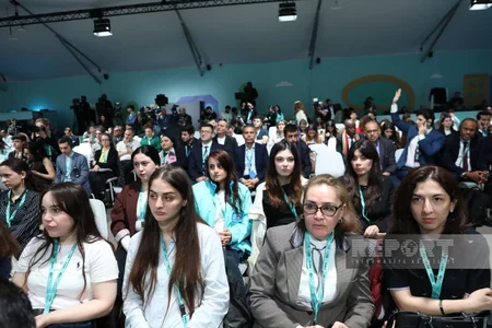 WUF13-ün birinci günü başa çatıb