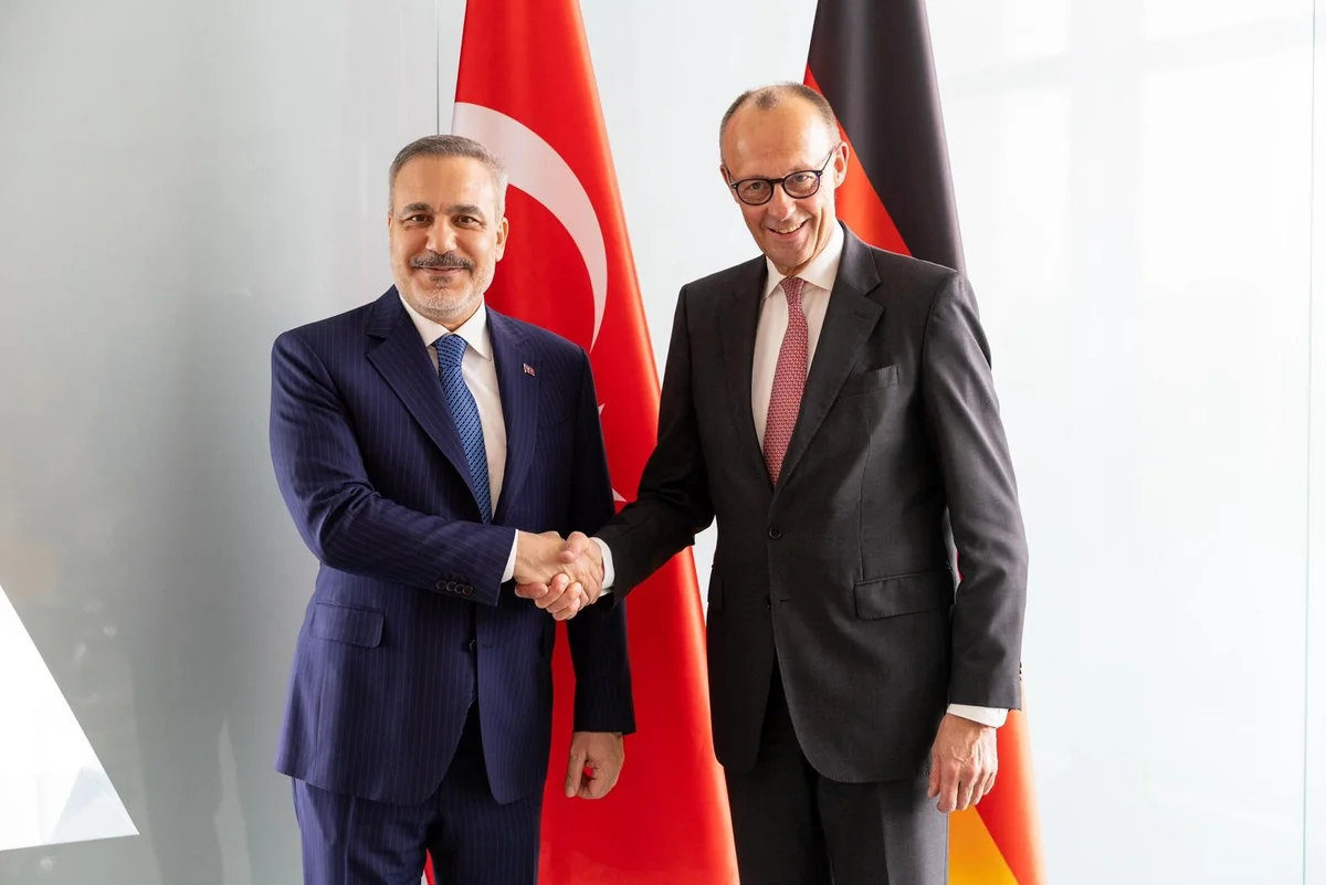 Hakan Fidan meets German Chancellor Friedrich Merz