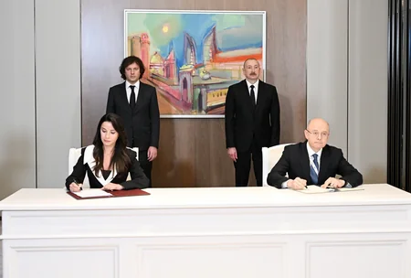 İlham Əliyevin Gürcüstanın Baş naziri ilə görüşü olub