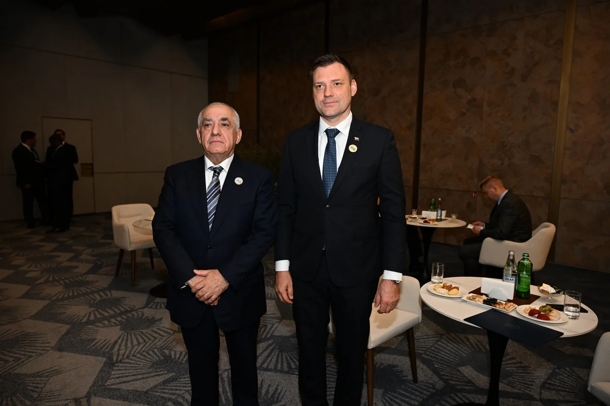 Azerbaijan PM holds meetings on sidelines of WUF13