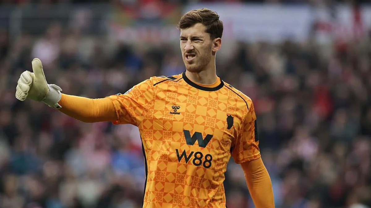Çelsi və Liverpul Sanderlendin qapıçısı Robin Rufsu transfer etmək istəyir