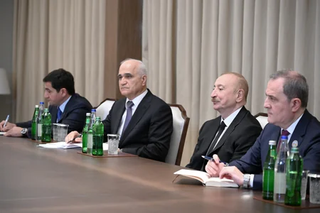 İlham Əliyev Çin Dövlət Şurasının Baş nazirinin müavinini qəbul edib