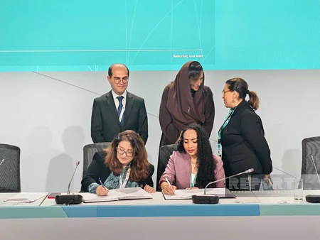 WUF13 çərçivəsində UN-Habitat və Alwaleed Philanthropies arasında saziş imzalanıb