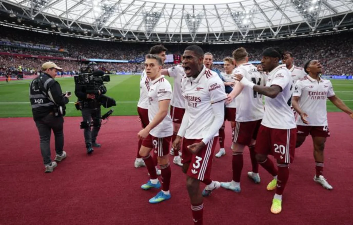 Arsenal 22 il sonra İngiltərə çempionu olub