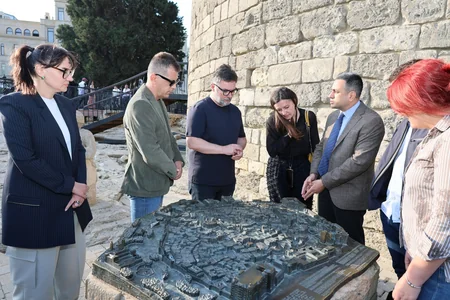 Bosnia and Herzegovina deputy PM visits Icherisheher