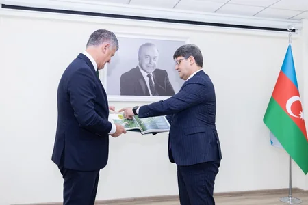 Rashad Ismayilov discusses environmental protection projects with BP delegation
