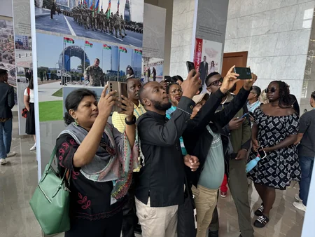Media tour of Baku organized for foreign journalists during WUF13