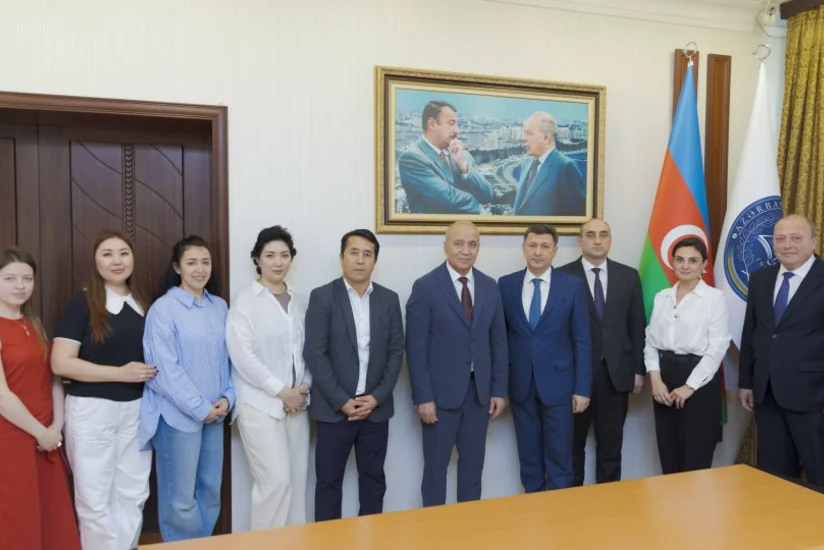 Daşkənd Dövlət Tibb Universitetinin nümayəndə heyəti ilə ATU-da rektorun görüşü keçirilib