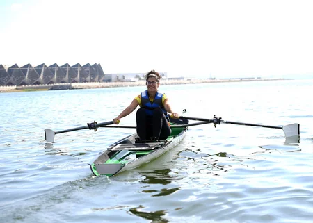 Brazilian representative at WUF13 rows in Caspian Sea