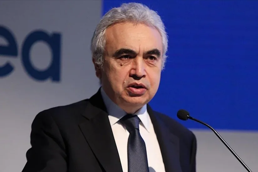 Бирол: На рынок поступает 2,5-3 млн б/с нефти из стратегических запасов стран МЭА