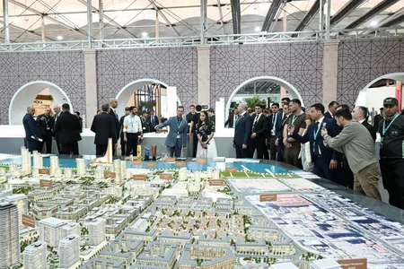Leyla Əliyeva və Arzu Əliyeva Urban Expo sərgisi ilə tanış olublar