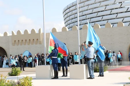 Ceremony held to lower flags of UN and Azerbaijan