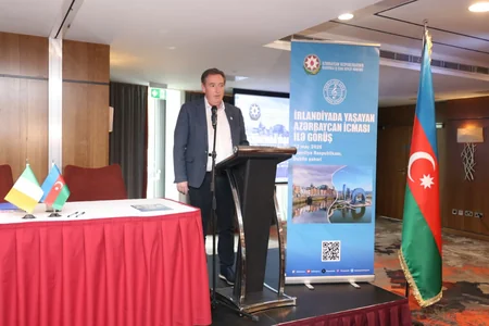 Fuad Muradov Dublində Azərbaycan icması ilə görüşüb