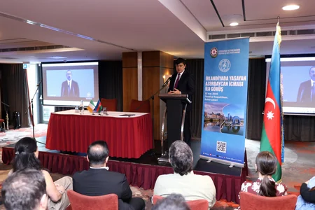 Fuad Muradov Dublində Azərbaycan icması ilə görüşüb