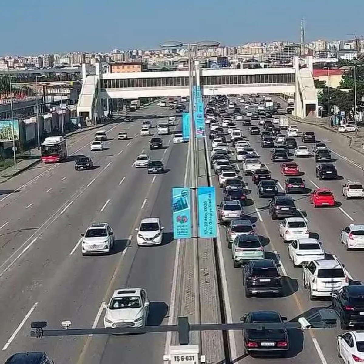 Bakıda 9 istiqamətdə tıxac müşahidə olunur
