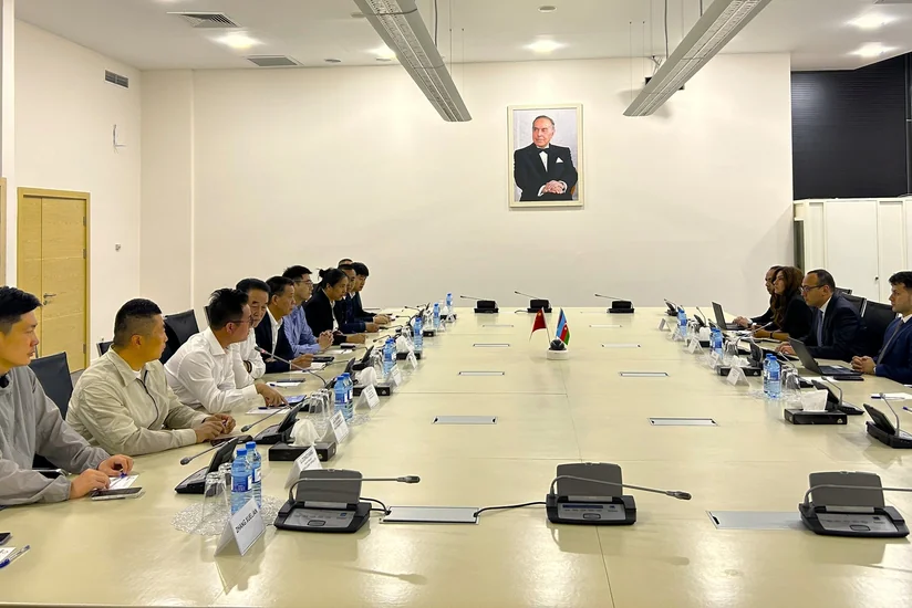 Azerbaijan discusses textile industry, e-commerce partnership with China