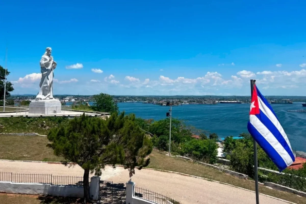 Kuba azadlığa buraxılacaq məhbusların adlarını açıqlayıb