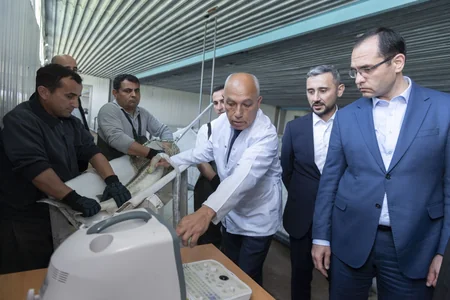 Məcnun Məmmədov Neftçalada balıqçılıq müəssisəsinin fəaliyyətilə tanış olub