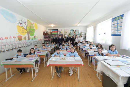 Emin Əmrullayev Qaxda tədris prosesi ilə tanış olub