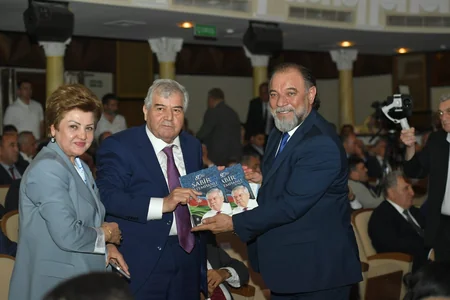 Sabir Rüstəmxanlının 80 illik yubileyi münasibətilə ədəbi-bədii gecə keçirilib