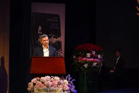 Sabir Rüstəmxanlının 80 illik yubileyi münasibətilə ədəbi-bədii gecə keçirilib