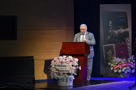 Sabir Rüstəmxanlının 80 illik yubileyi münasibətilə ədəbi-bədii gecə keçirilib