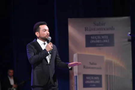 Sabir Rüstəmxanlının 80 illik yubileyi münasibətilə ədəbi-bədii gecə keçirilib