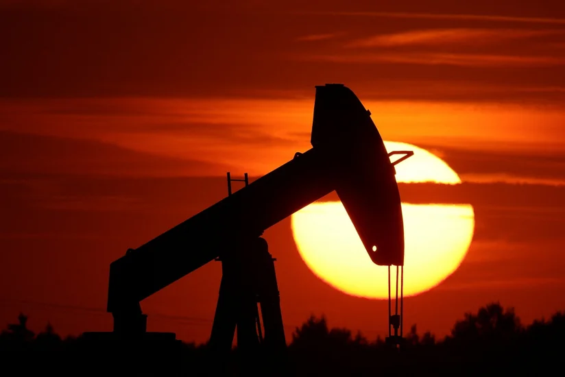 Oil prices rise over 3% after US–Iran exchange of strikes