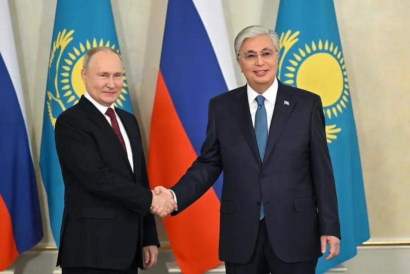 Токаев и Путин подписали совместное заявление о дружбе и добрососедстве