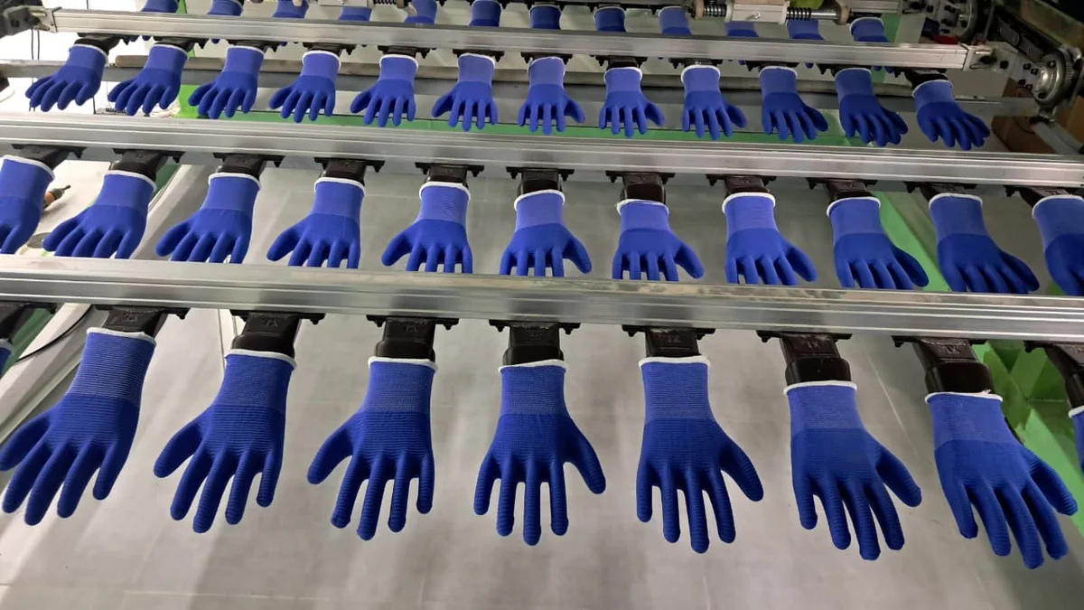 Factory producing work gloves opens in Azerbaijan's Khankandi