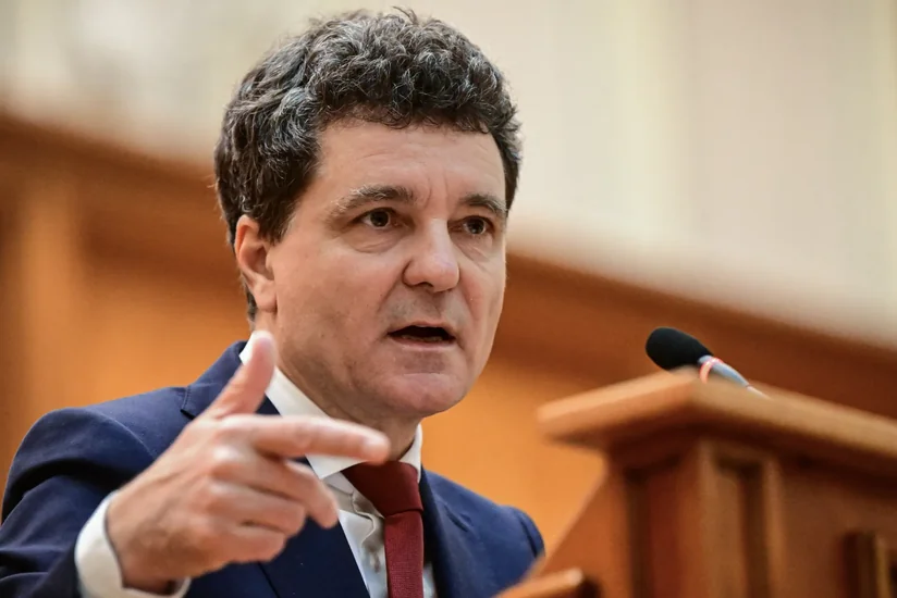 Nukişor Dan Rütte ilə Rumıniyada Rusiya dronu ilə bağlı insidenti müzakirə edib