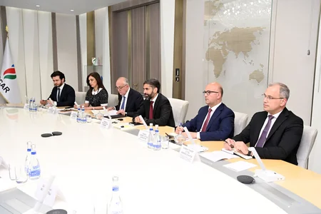 SOCAR, KazMunayGas discuss Kazakh oil transit via Azerbaijan