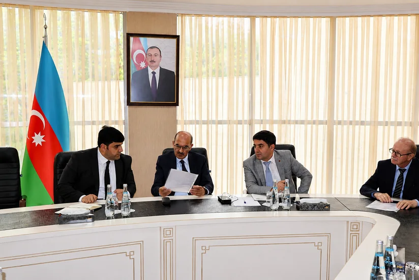 İlham Mirzəliyev Qusarda vətəndaşları qəbul edib