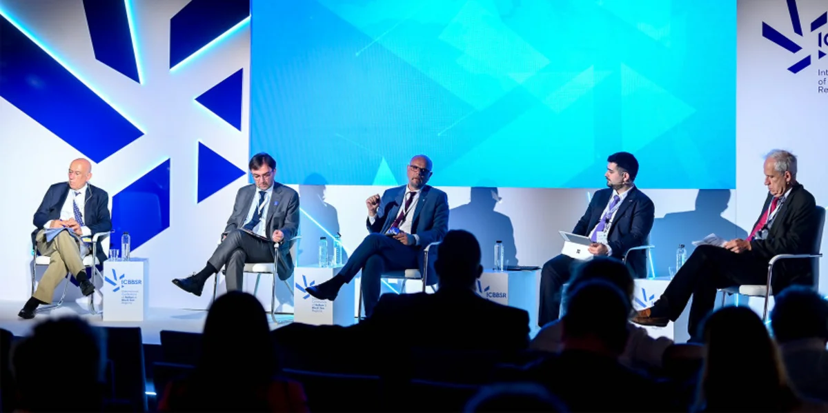 Azerbaijan joins international transport conference in Greece