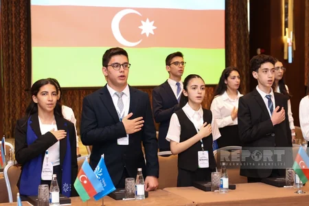 Uşaqların Beynəlxalq Müdafiəsi Gününə həsr olunmuş konfrans keçirilib