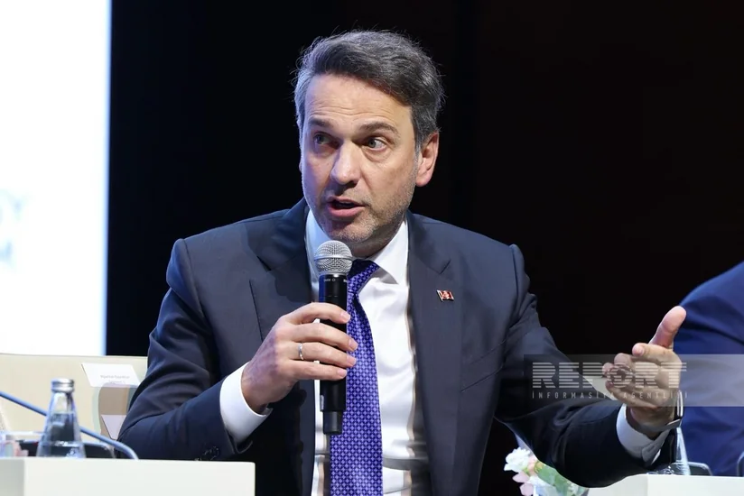 Alparslan Bayraktar: Türkiyə yeni enerji arxitekturası üzərində işləyir