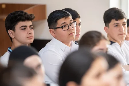 Azərbaycan Dəmir Yolları məktəblilər üçün maarifləndirmə tədbiri keçirib